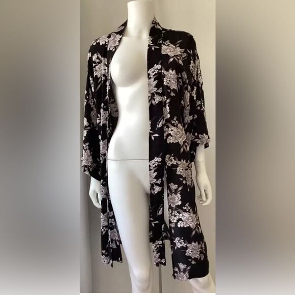 Spiritual Gangster Maya Kimono One Size Floral Robe - Picture 3 of 11